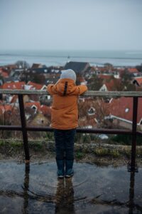 自閉症の子どもに最適なミニトランポリンの手すりの選び方は？