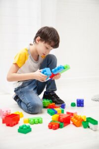 発達障害に適した玩具選びのガイドとは？