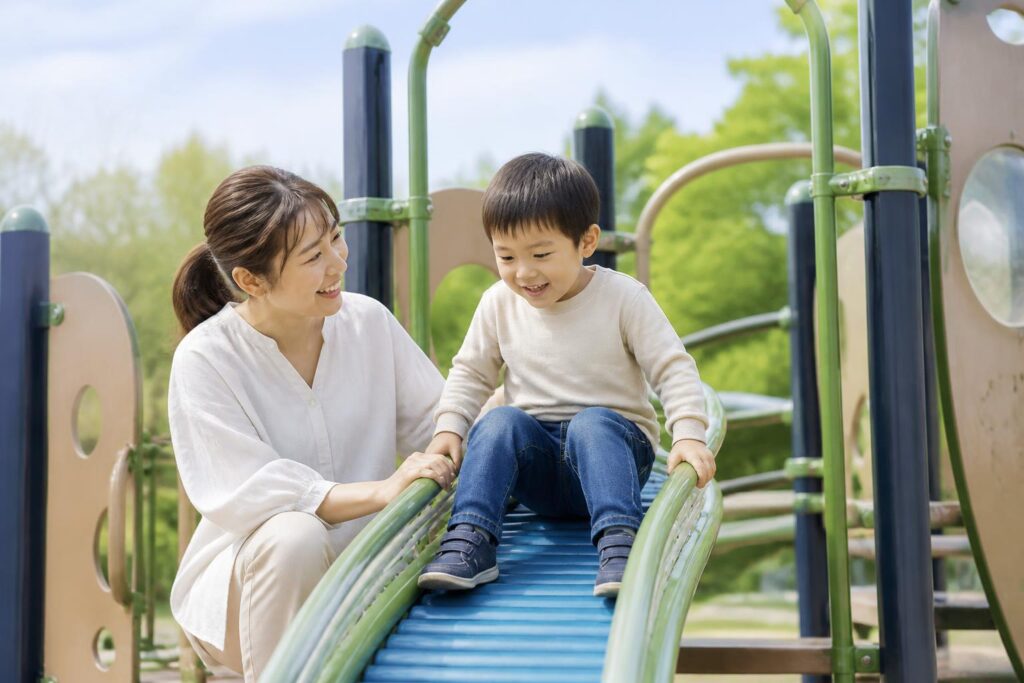 ASDの子どもと楽しむパラシュート布を使った協力ゲームのアイデアは？