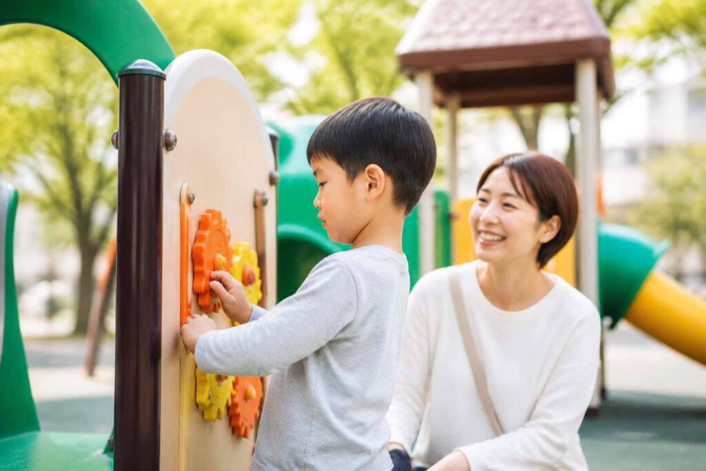 ASDの子どもに効果的なクレイスライムテラピーとは？