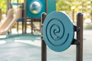 自閉症の子供が楽しめるプロプリオを使った滑り台のソフトな遊び方は？